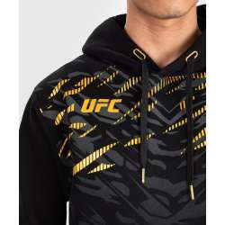 Sudadera Venum UFC champions con capucha 3