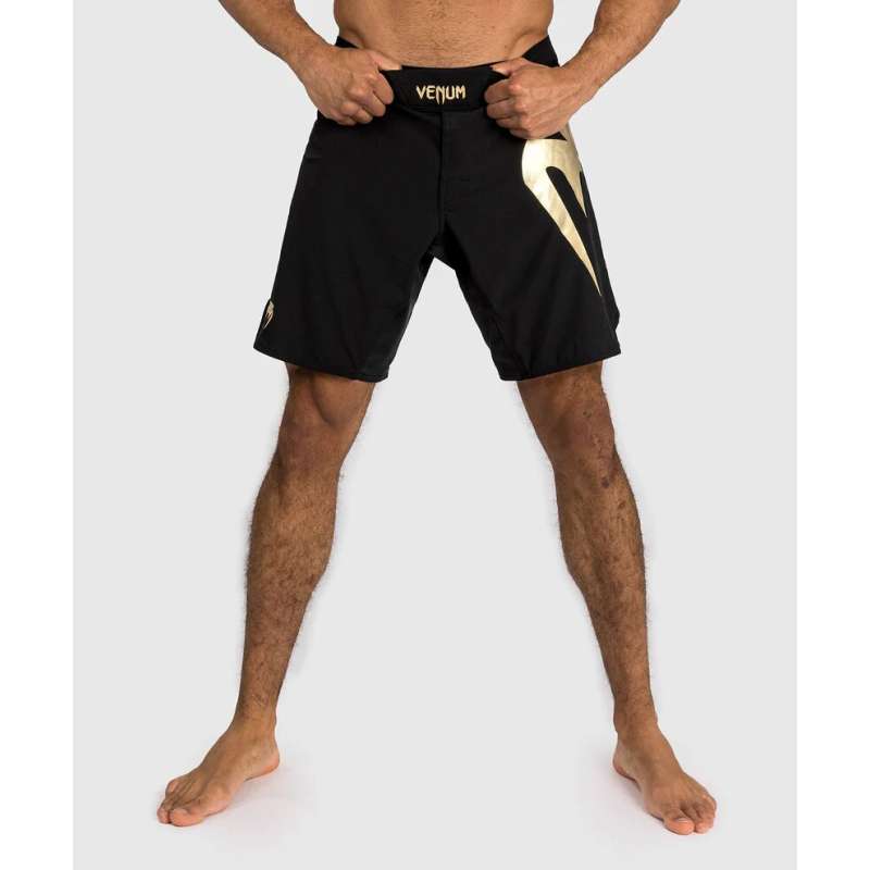 Pantalón corto de lucha Venum light 5.0 negro oro