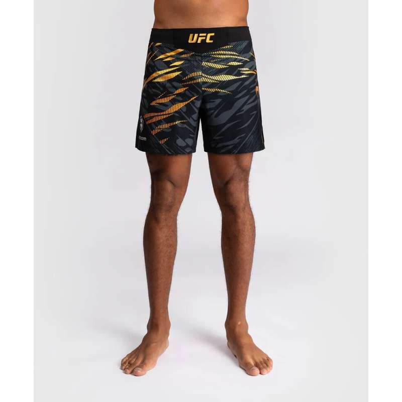 UFC fusion Venum chapions authentic shorts de lucha