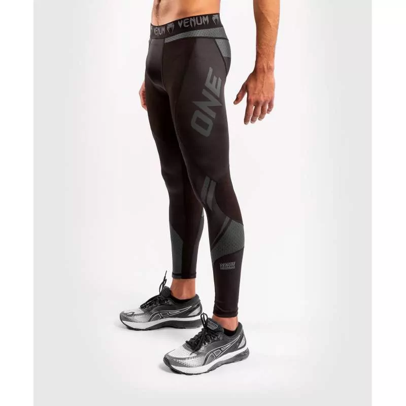 Compression short Venum impact negro/negro